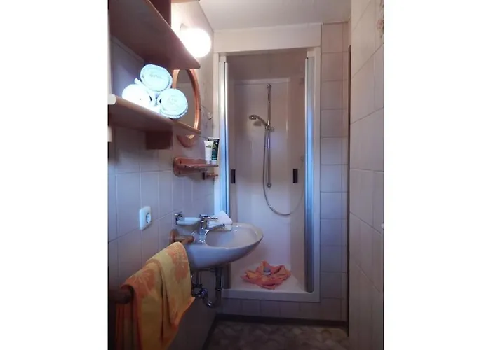 With 1 Bedroom Lejlighed *