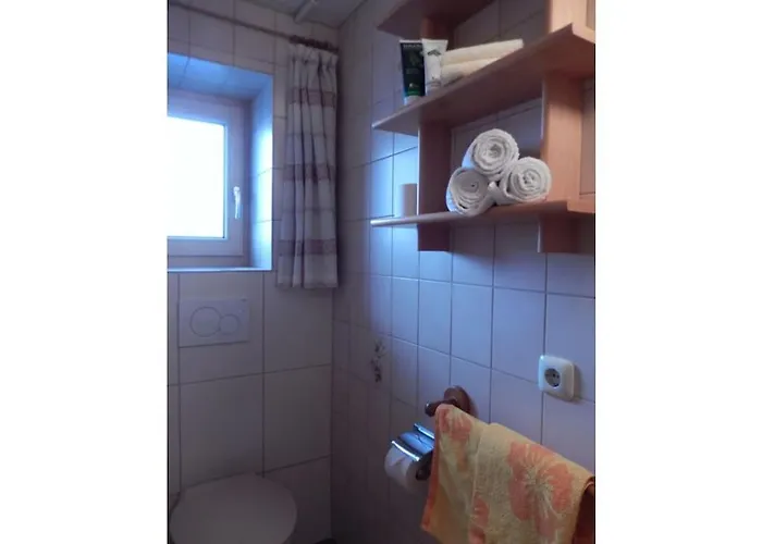 With 1 Bedroom Lejlighed *